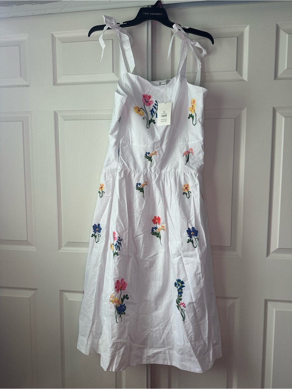 White Floral Embroidered Tie-Strap Summer Dress